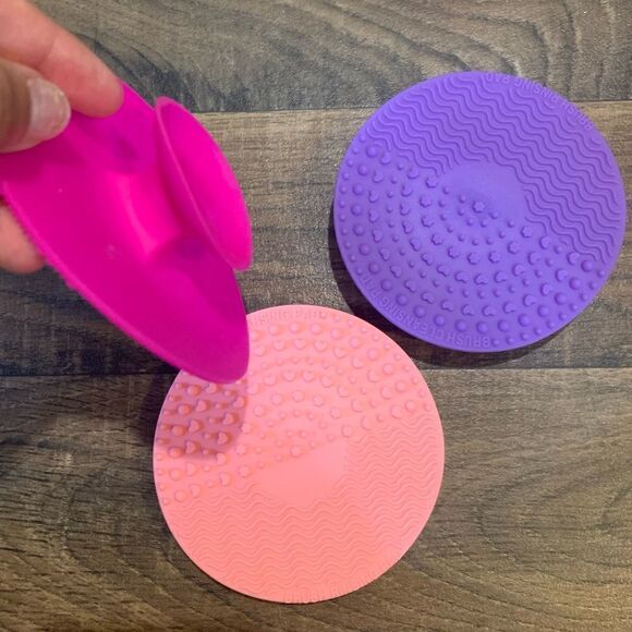 Makeup Brush Cleaner Bundle - Picture 3 of 3